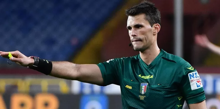 Arbitraggio nel mirino: polemiche dopo Napoli–Verona, sotto accusa Marchetti e il VAR.