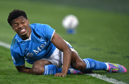 Ultima ora: ‘Napoli, aggiornamenti sulle condizioni di David Neres dopo l’infortunio all’Olimpico’.