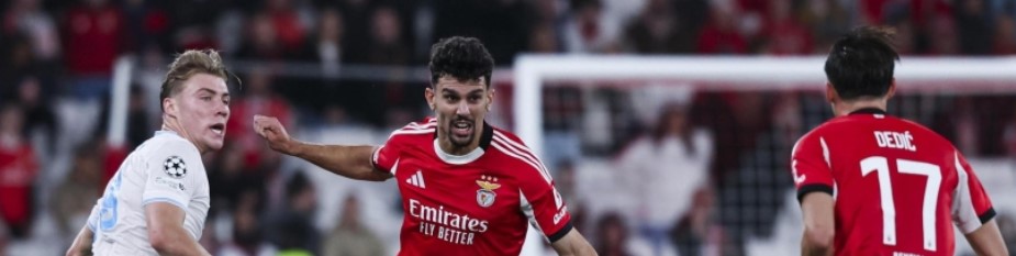 Champions League: Benfica piega il Napoli, Mourinho batte Conte 2-0