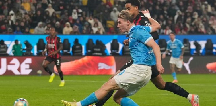 Napoli–Fiorentina, sfida ad alta tensione al Maradona: le probabili scelte dei due tecnici.