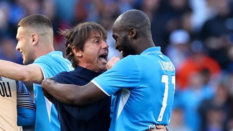 Napoli-Fiorentina 2-1: gli azzurri ritrovano il sorriso al Maradona.